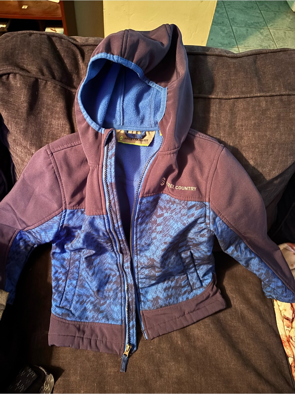 Free Country Boy’s Black and Blue Hooded Puffer Jacket